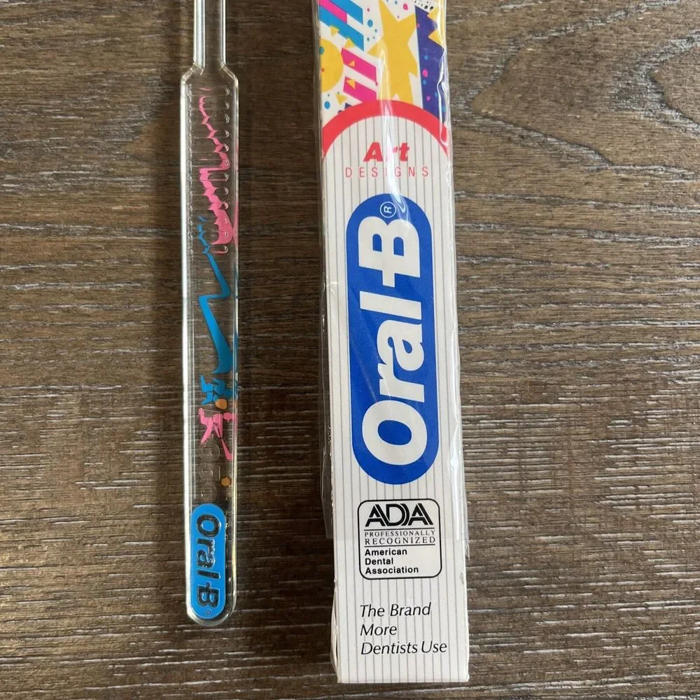VTG 1991 Oral-B 35 Compact ART + SPORT DESIGNER Toothbrush Lot 2 Baseball RARE!!